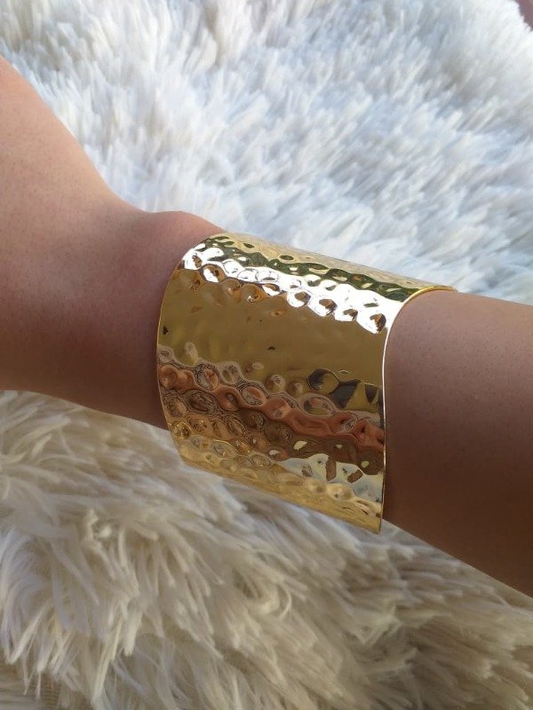 Producto - Pulsera Ancha en V Dorado