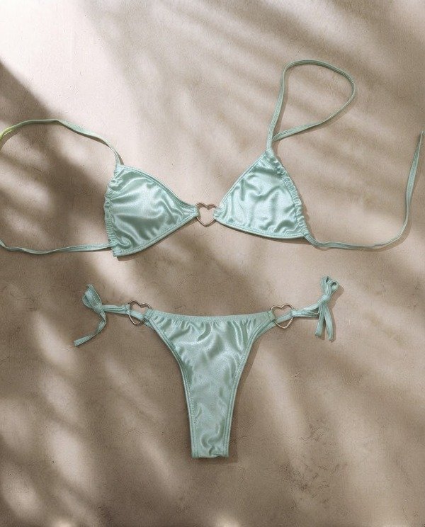 Producto - Bikini simil raso con avio metalico de corazón AL COSTO - 2