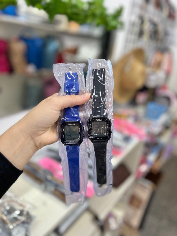 Producto - Reloj deportivo cuadrado