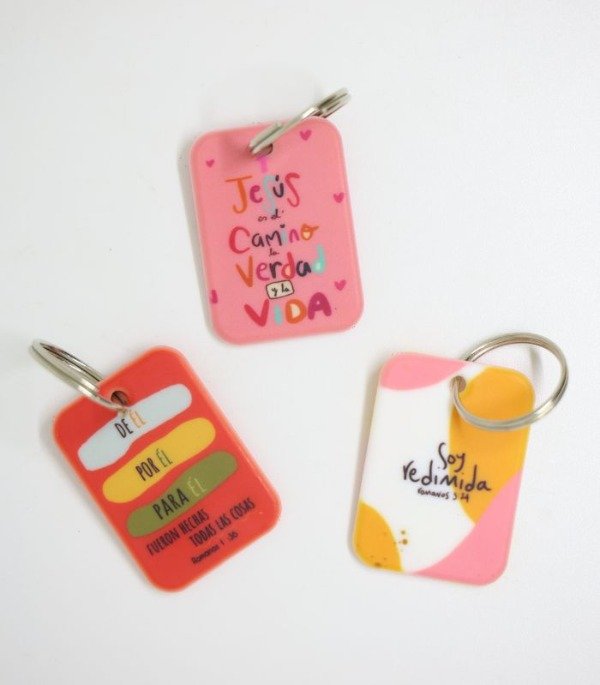 Producto - LLAVEROS SUBLIMADOS SURTIDOS X12