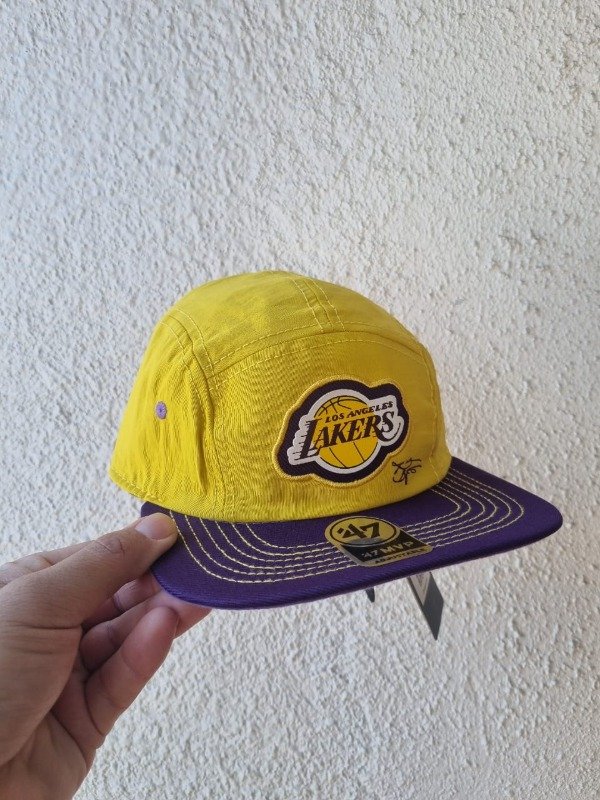 Producto - Gorra PLANA REGULABLE LAKERS