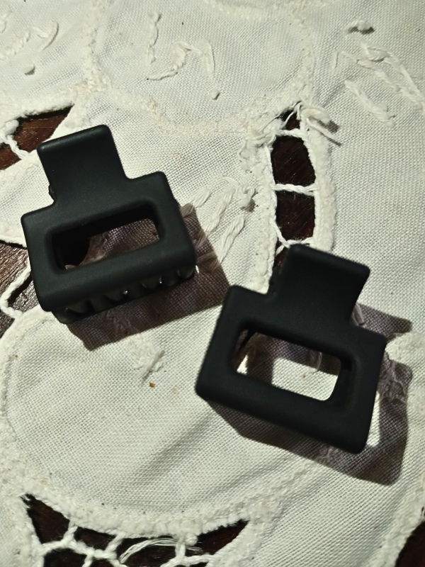 Producto - Mini Broche  negro