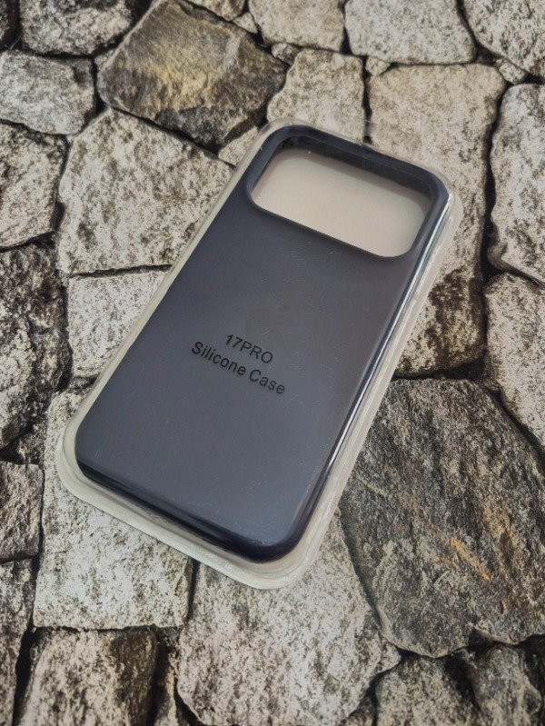Producto - Funda silicone case con logo Iphone 17 Pro azul oscuro