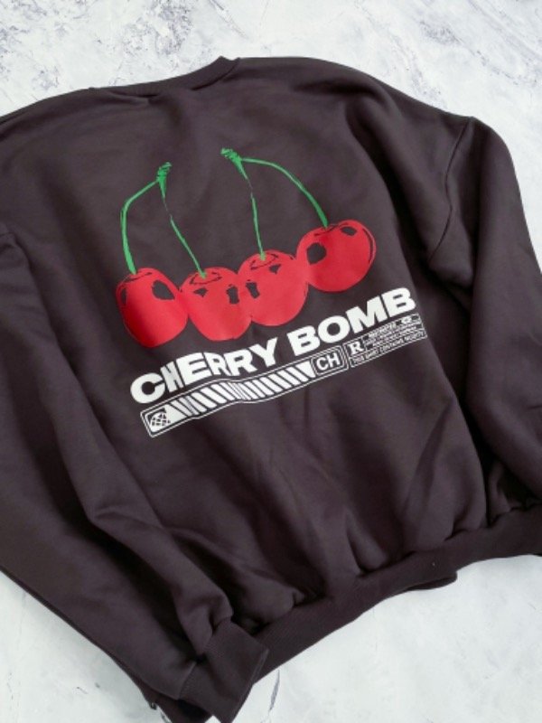 Producto - Buzo cherry