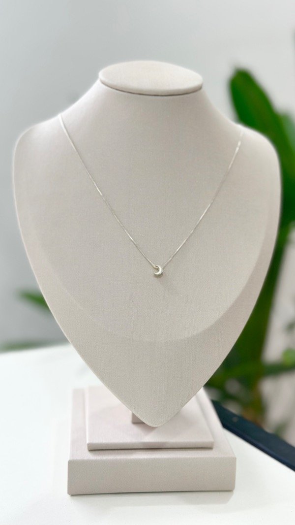Producto - Dije média lunita en plata 925