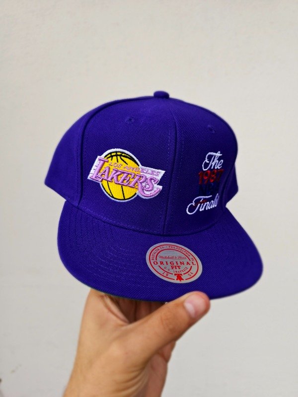 Snapback Los angeles lakers 1987 NBA Mitchell and Ness — imagen 3