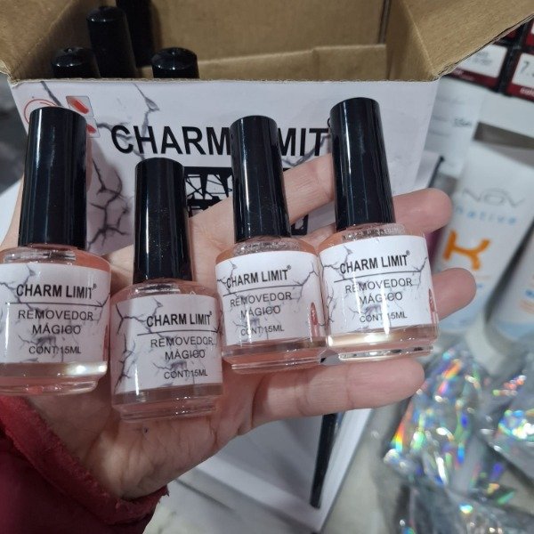 Producto - REMOVEDOR DE ESMALTE SEMIPERMANENTE