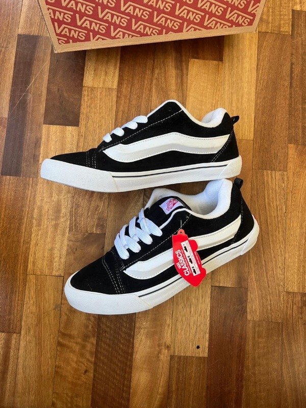 Producto - VANS KNU CLASICAS