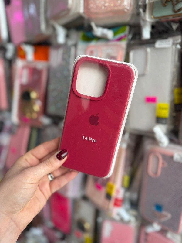 Producto - Silicone case Iphone 14 pro cherry