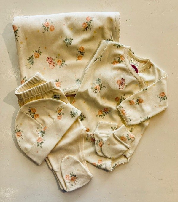 Producto - Ajuar 5 prendas PIMA Clara
