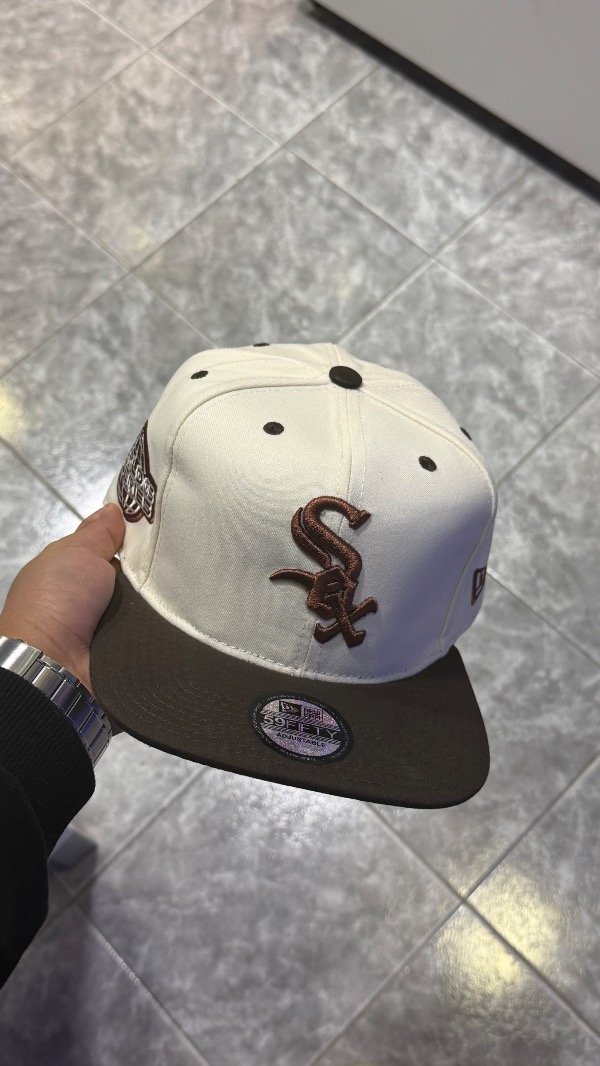 Producto - CAP CERRADA BEIGE SOX 58.7cm