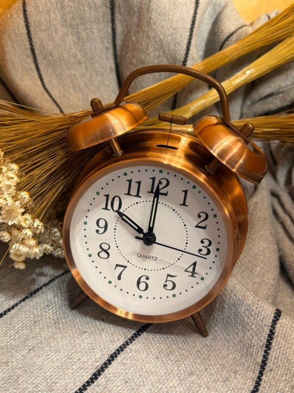 Producto - Reloj despertador grande 15 cm - (Efectivo: 25.200)