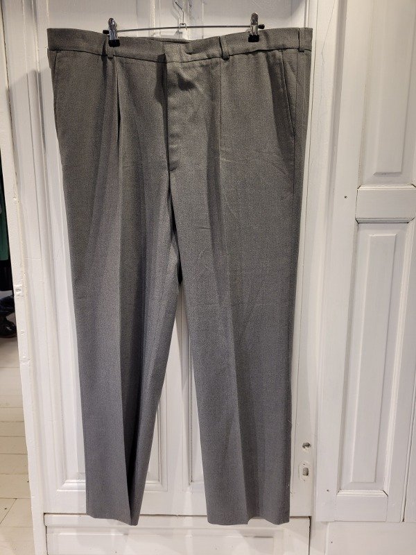 Producto - Traje Gris Talle 60 - PRECIO: 140X - 2