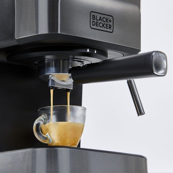 Producto - Cafetera espresso semiautomática 1.5L 1100w Black+Decker EM0312-0SDAR - 2