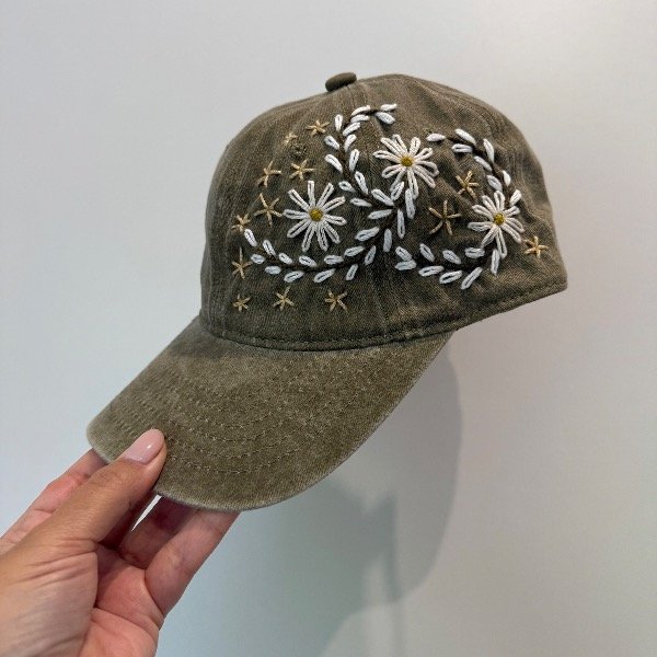 Producto - Gorra vintage verde clara bordada a mano