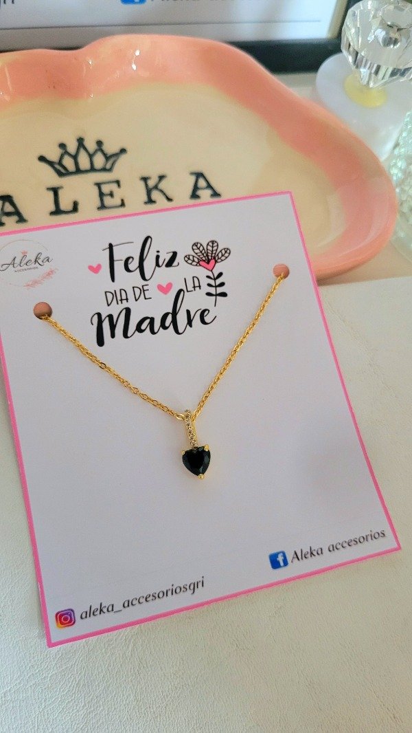 Producto - Collar corazón cubic negro con strass de acero dorado - 3