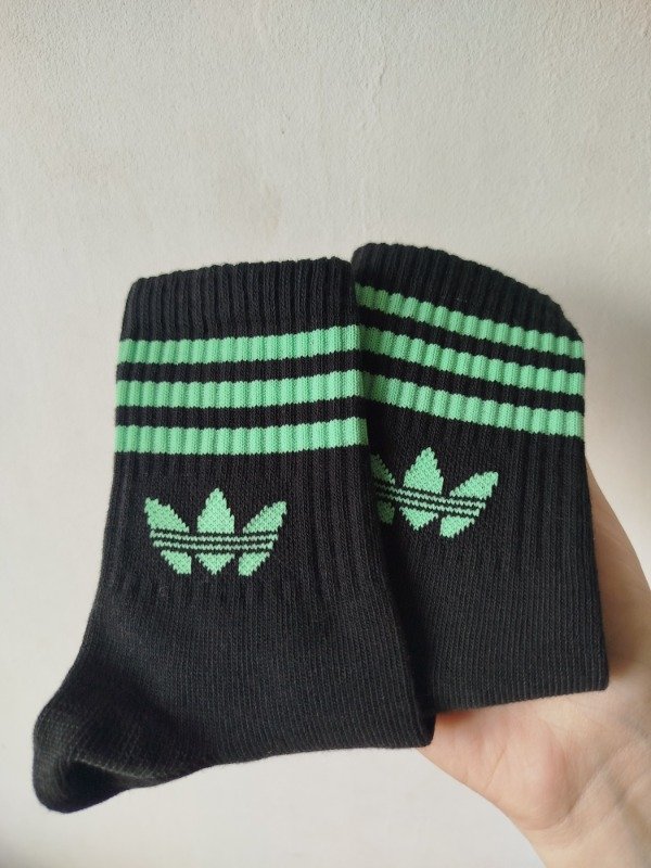 Producto - Tenis adi full color negro rayas verde