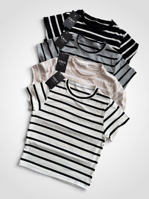 Producto - BABY TEE RAYADA ESSENTIALS 0887