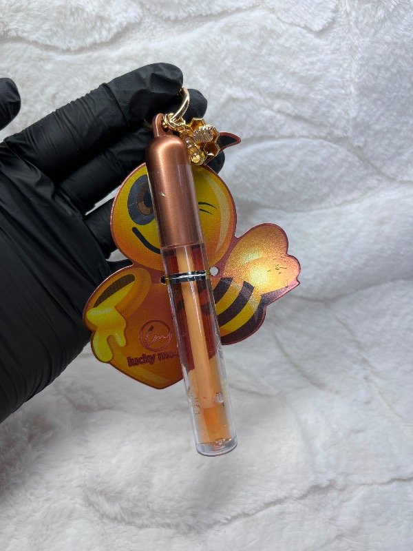Producto - Lip oil abeja lucky model