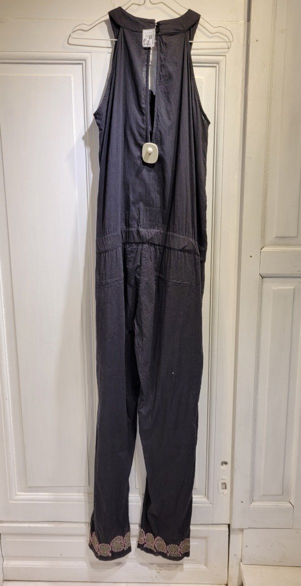 Producto - Mono TOKO negro con bordados y paillettes Talle M/L - PRECIO: 76X - 1