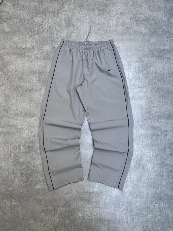 Producto - Pantalon Baggy Rompevientos Nike Vtg 00s T.L
