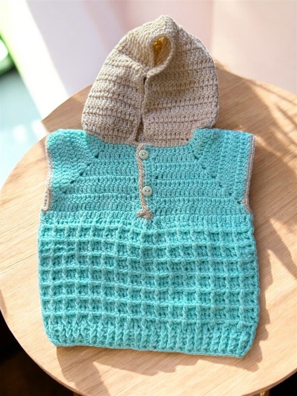 Producto - Chaleco tejido con capucha