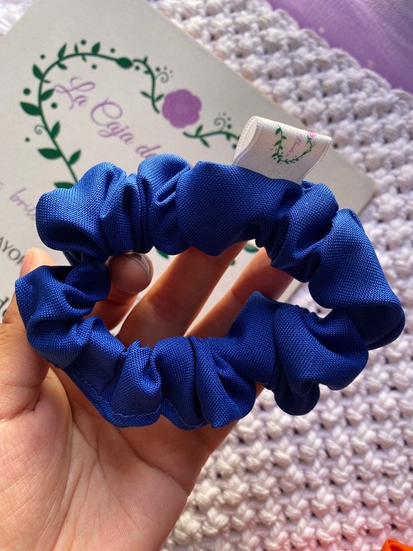 Producto - Scrunchie mini azul francia tropical