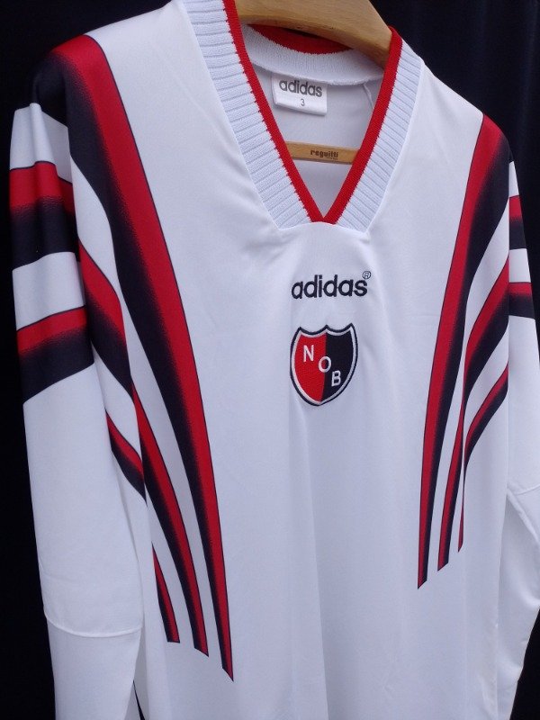 Producto - Camiseta Newell's Retro 1997/97 alternativa