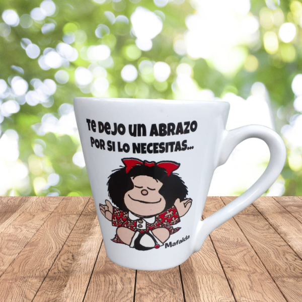 Producto - Taza de cerámica cónica Mafalda