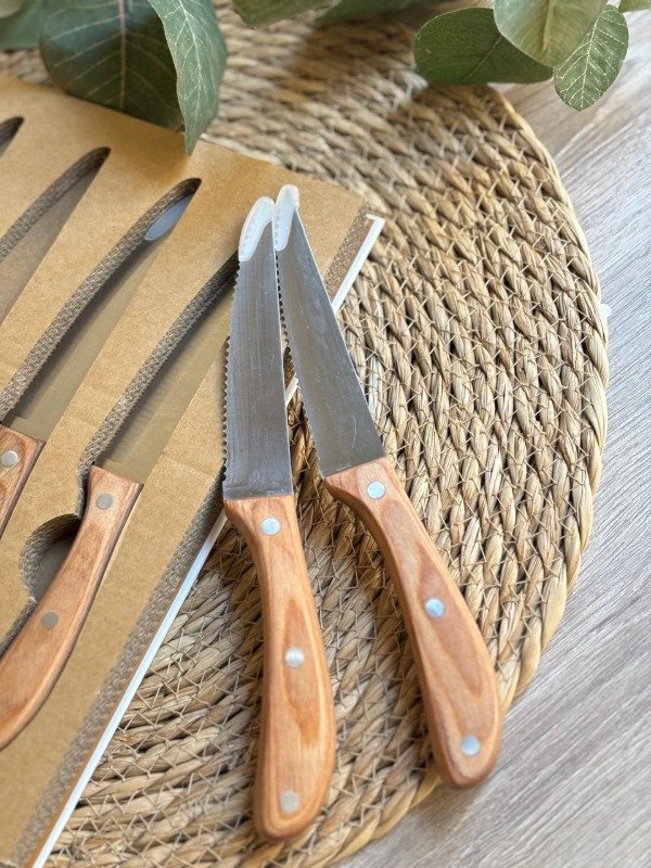 Producto - SET X 4 CUCHILLOS DE CARNE ACERO Y ACACIA 22 CM CON BOOK - 1
