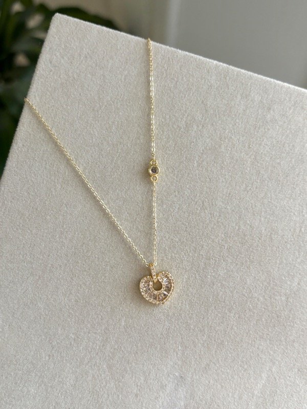 Producto - Collar Corazón con Cristales y Punto de Luz Acero Dorado