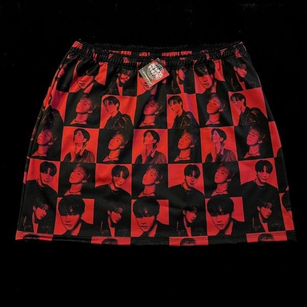 Producto - PREVENTA - FALDA BTS ROJA