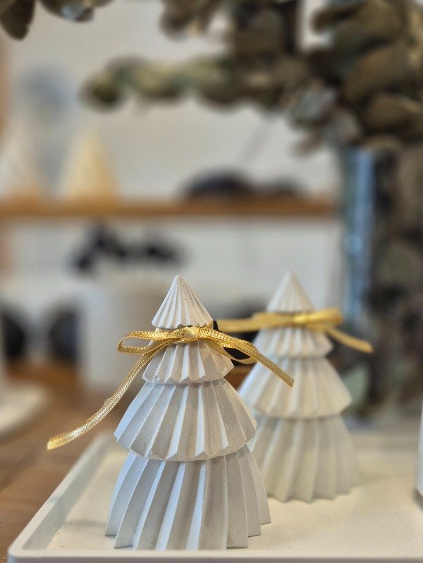 Producto - ADORNO PINO LIGNE