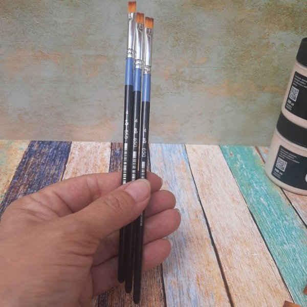 Producto - Pincel de cerda sintética CHATO N 4