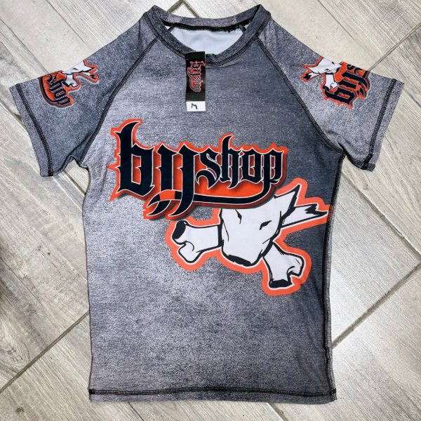 Producto - Rashguard Manga Corta BJJ Shop Blanco/Gris talle M