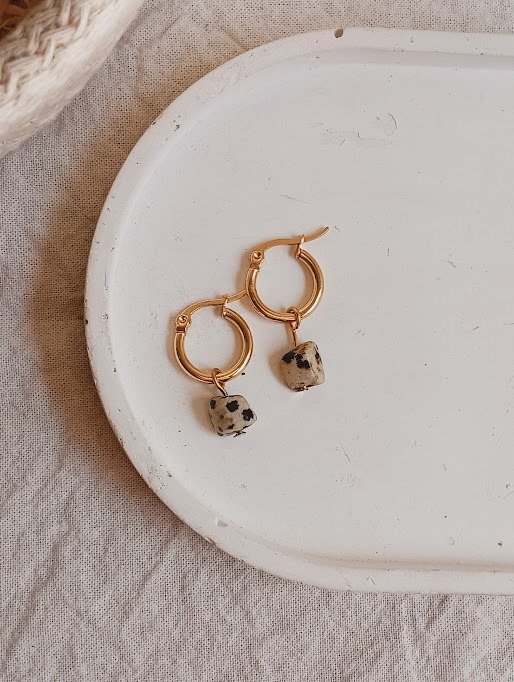 Producto - Argollas jaspe dálmata - Acero dorado