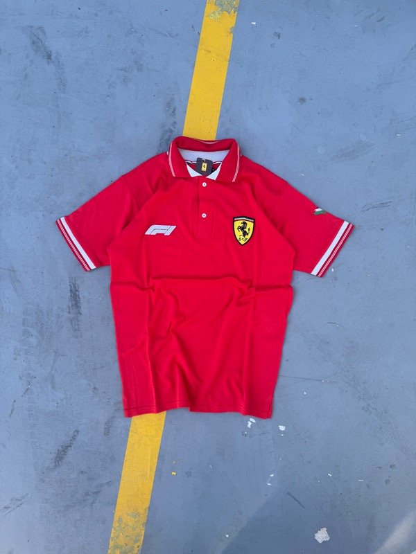 Producto - Chomba Ferrari