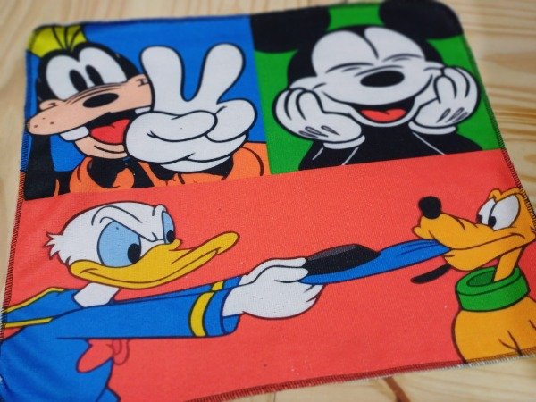 Producto - Individual  /corto Mickey y amigos