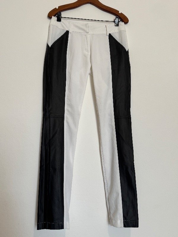 Producto - Pantalón SARKANY