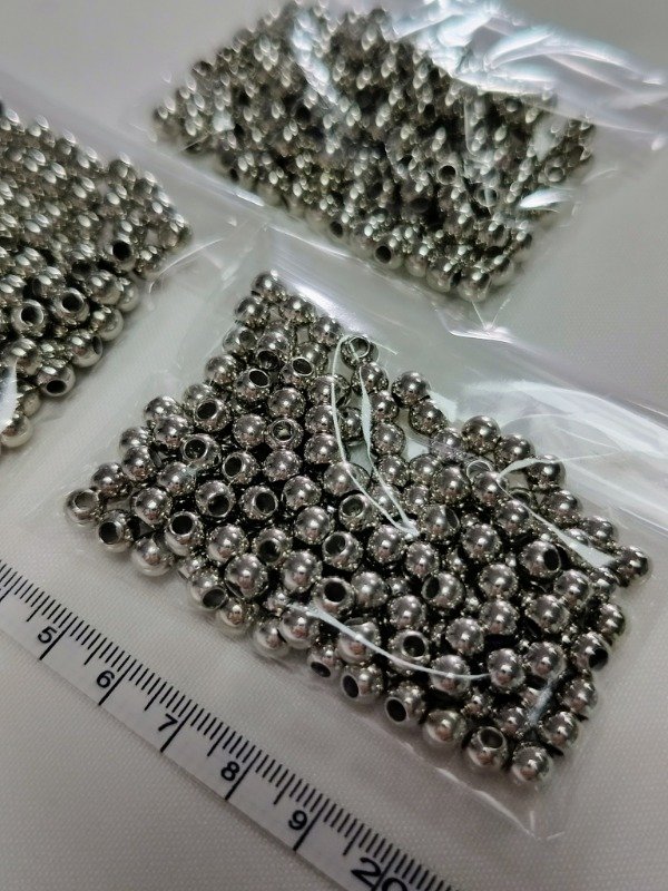 Producto - Bolitas plásticas metalizadas 6 mm - 2