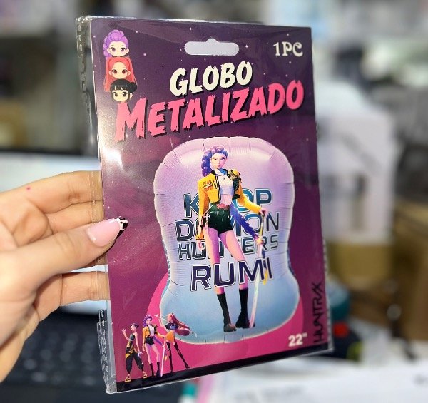 Producto - Globo diseño de guerreras k-pop incluye 1 pieza
