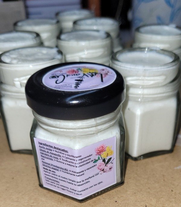 Producto - Hidratante y Rejuvenecedora Natural