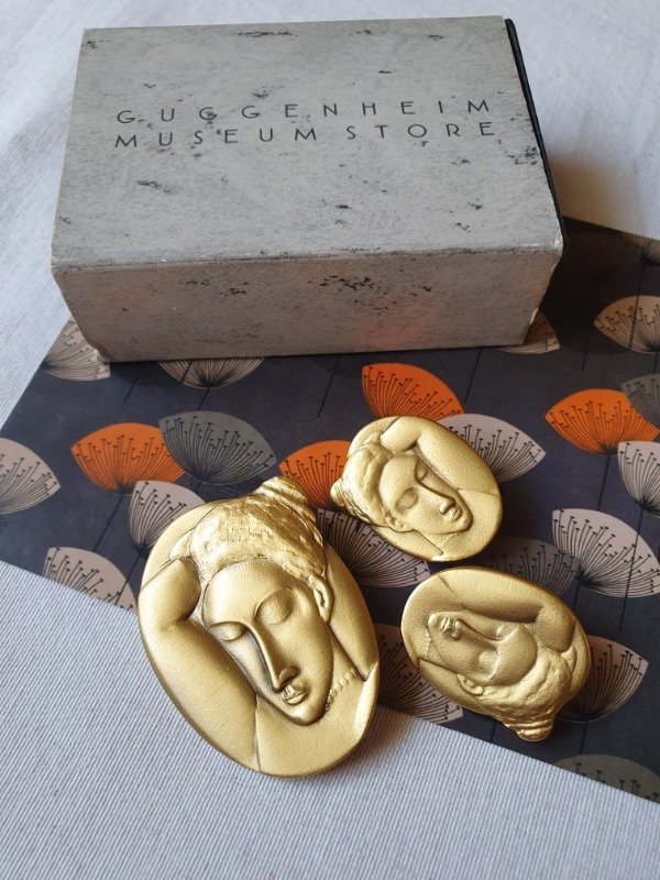 Producto - Amedeo Modigliani Set Broche y Clips Desnudo 1917 Museo Guggenheim