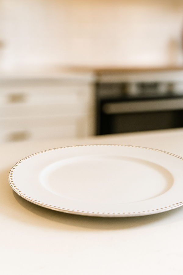 Producto - Plato de sitio plástico 32 cm