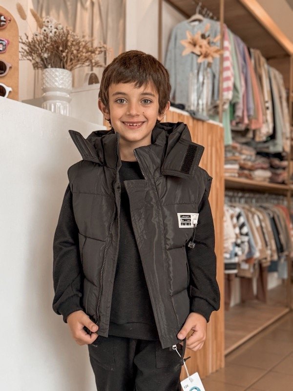 Producto - Chaleco impermeable negro