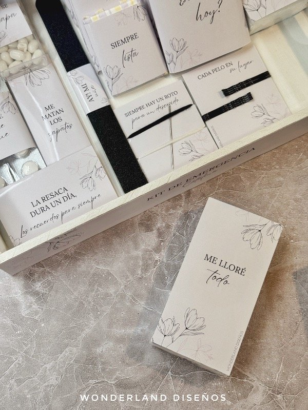 Producto - Kit de Baño - Diseño Catalina (silueta flor)
