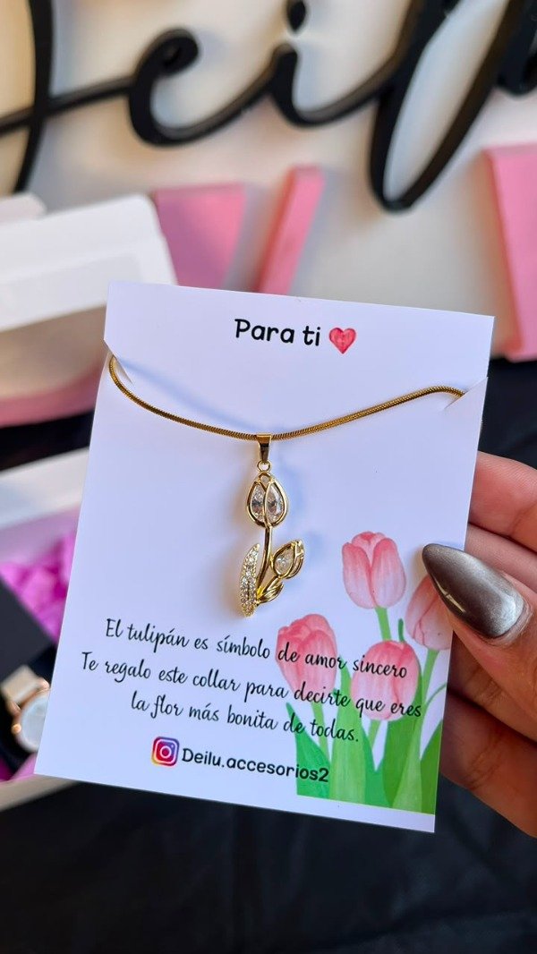 Producto - Collar Tulipan blanco