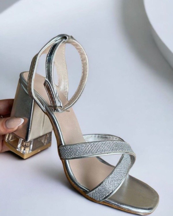 Producto - SANDALIAS BRILLO EN TIRAS Y TACO ALTO CON TRANSPARENTE