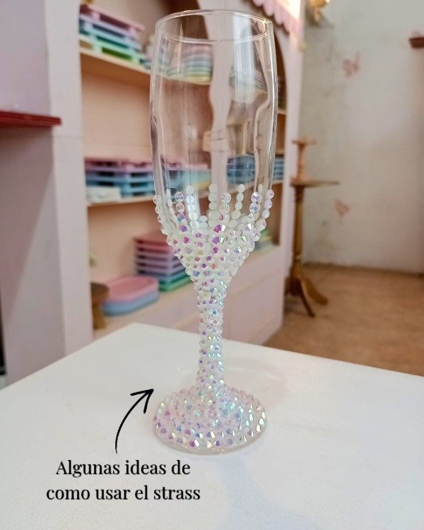 Producto - Strass SS30 - 6mm aprox. Blanco - 2
