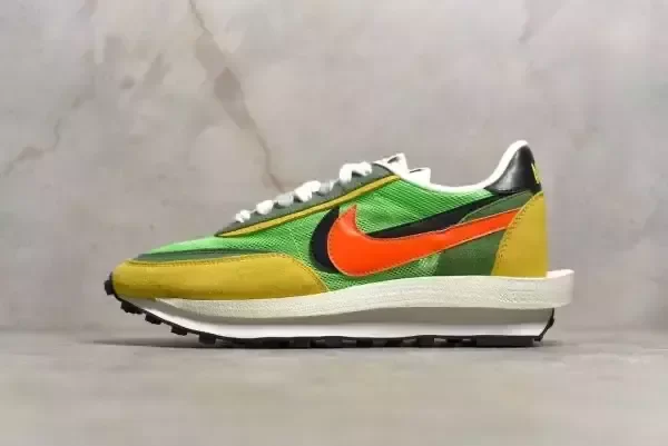 Producto - Nike Sacai Waffle - 3